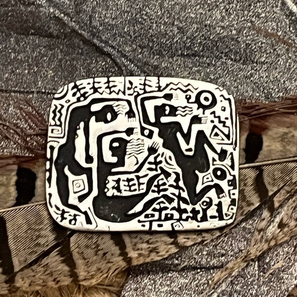 Vintage Alice Seely/Urban Fetishes Petroglyph Brooch/Pin (2000) Dancing Women - Picture 5 of 16